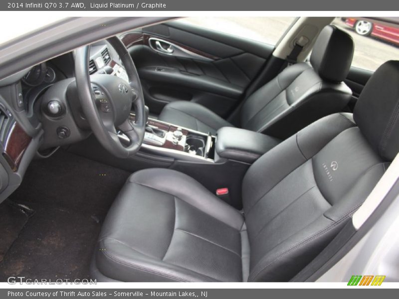Front Seat of 2014 Q70 3.7 AWD