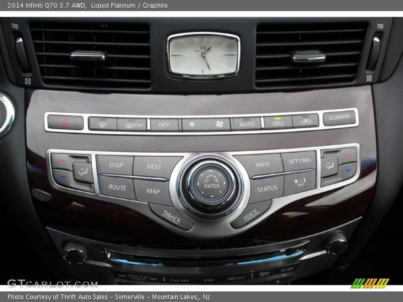 Controls of 2014 Q70 3.7 AWD