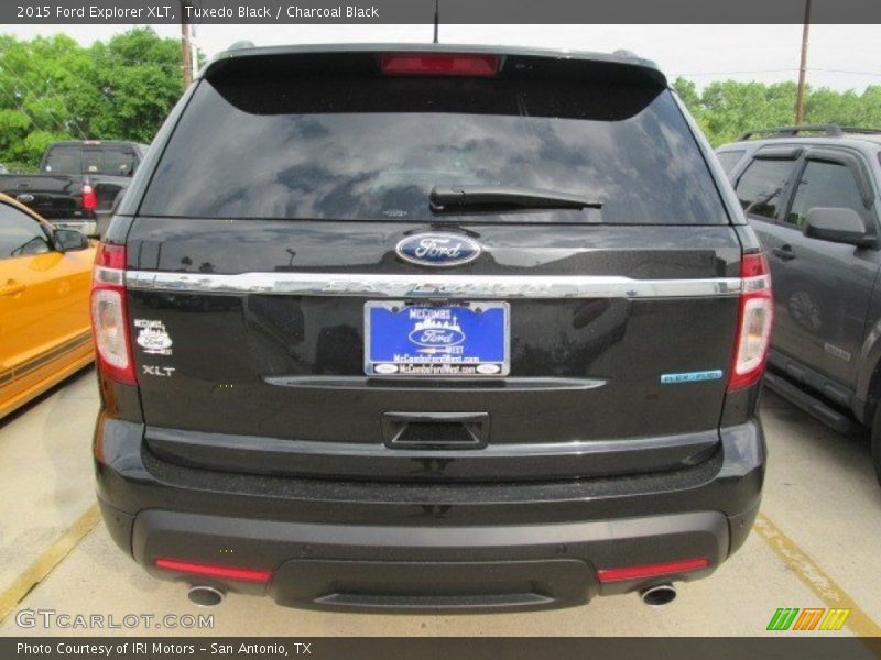Tuxedo Black / Charcoal Black 2015 Ford Explorer XLT