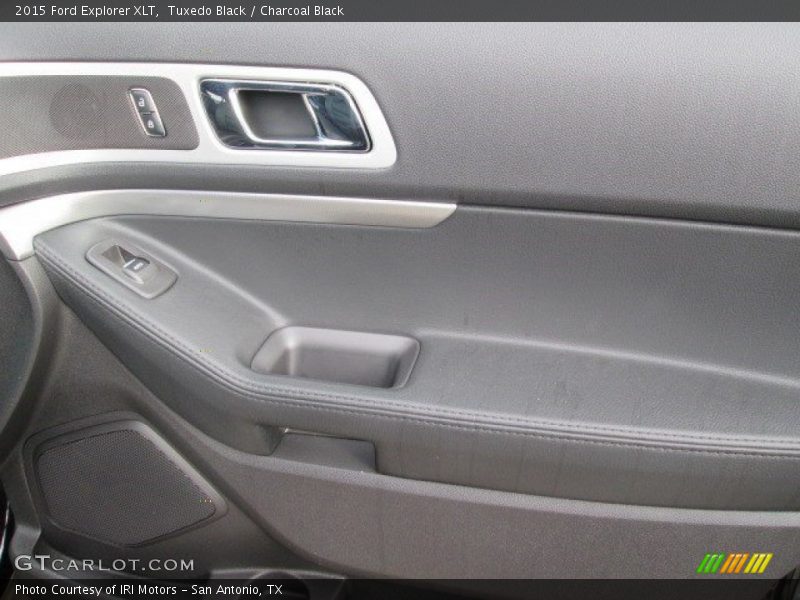 Tuxedo Black / Charcoal Black 2015 Ford Explorer XLT