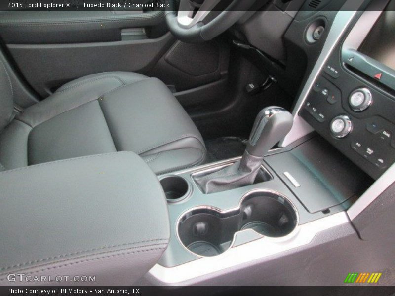 Tuxedo Black / Charcoal Black 2015 Ford Explorer XLT