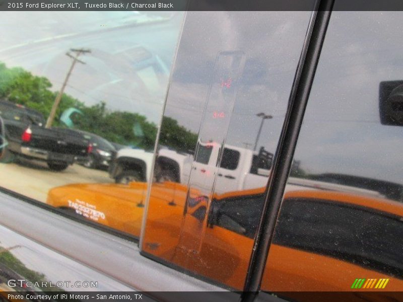 Tuxedo Black / Charcoal Black 2015 Ford Explorer XLT