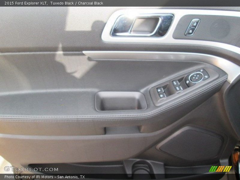 Tuxedo Black / Charcoal Black 2015 Ford Explorer XLT