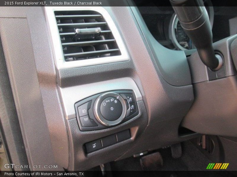 Tuxedo Black / Charcoal Black 2015 Ford Explorer XLT