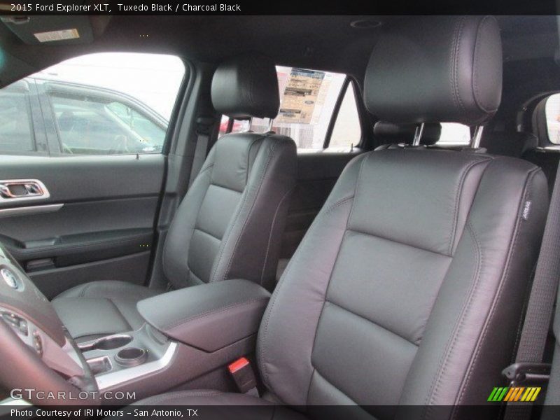 Tuxedo Black / Charcoal Black 2015 Ford Explorer XLT