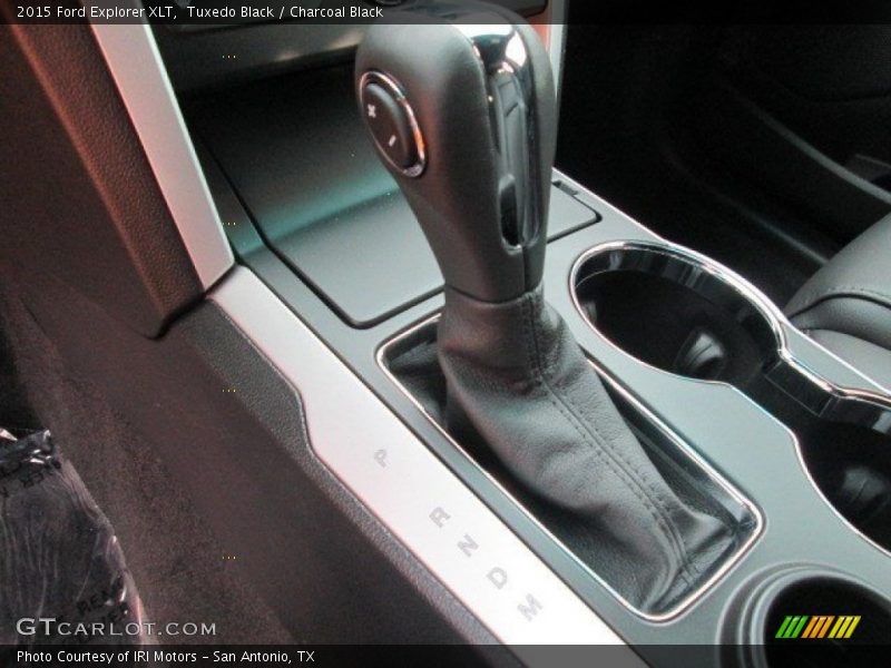 Tuxedo Black / Charcoal Black 2015 Ford Explorer XLT