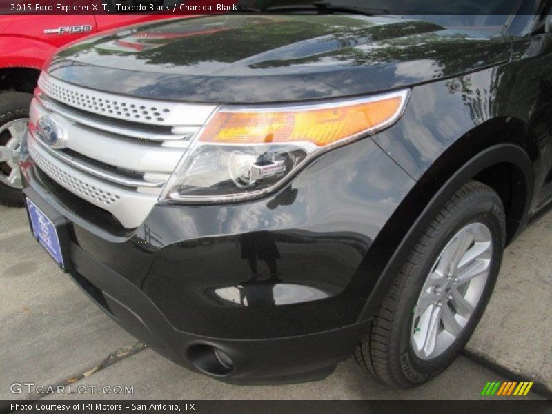 Tuxedo Black / Charcoal Black 2015 Ford Explorer XLT