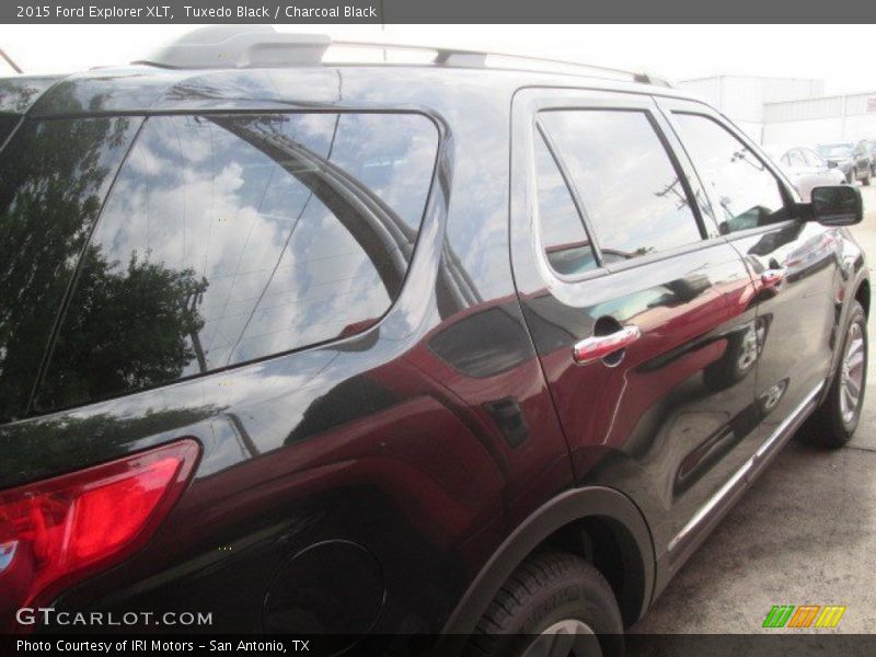 Tuxedo Black / Charcoal Black 2015 Ford Explorer XLT