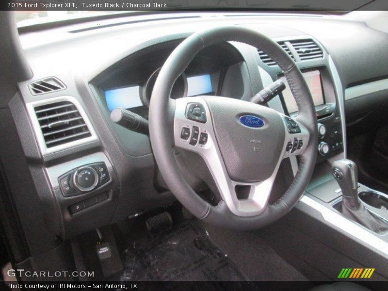 Tuxedo Black / Charcoal Black 2015 Ford Explorer XLT