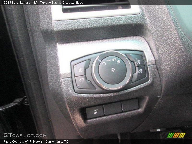 Tuxedo Black / Charcoal Black 2015 Ford Explorer XLT