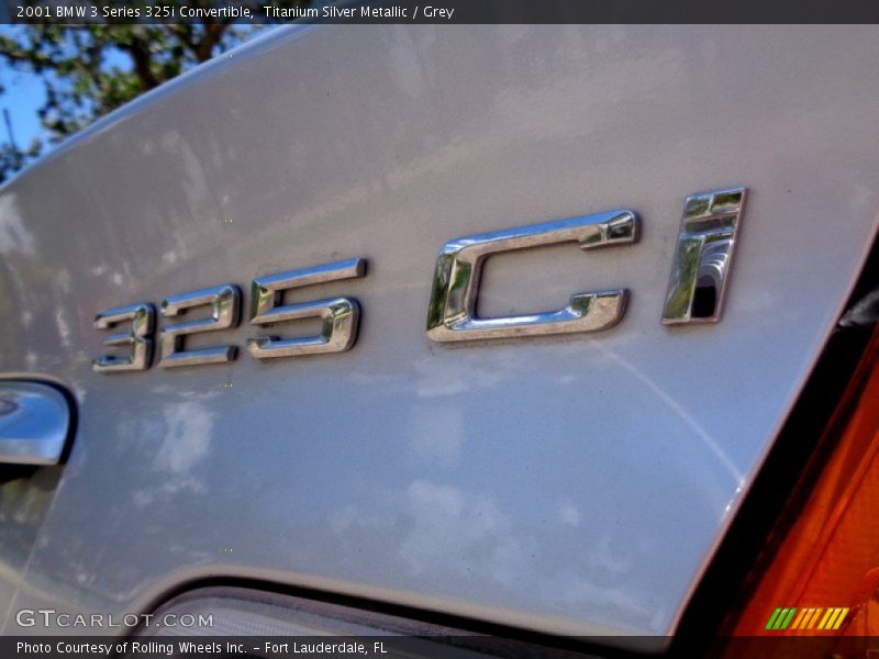  2001 3 Series 325i Convertible Logo