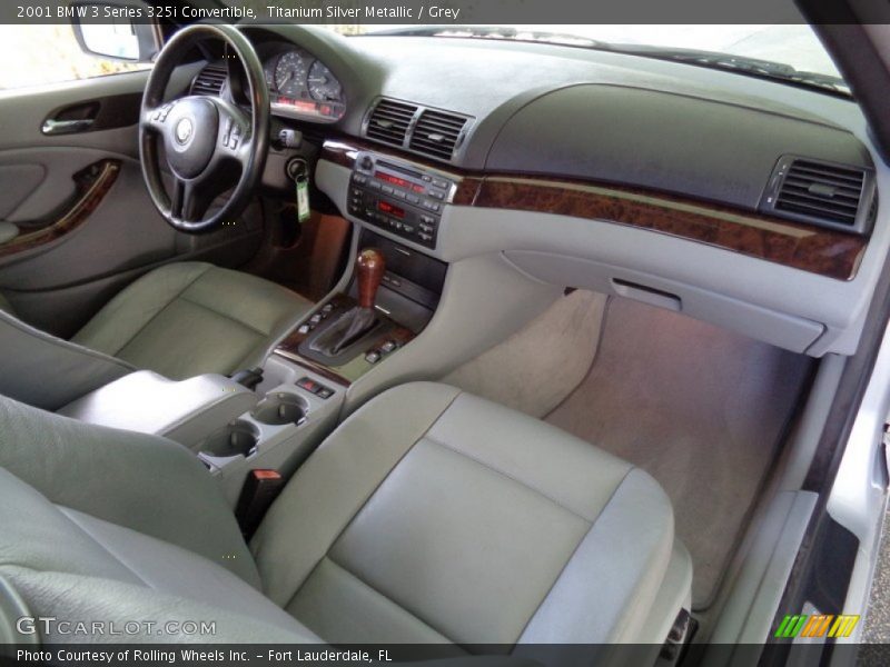 Dashboard of 2001 3 Series 325i Convertible