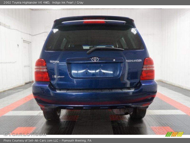 Indigo Ink Pearl / Gray 2002 Toyota Highlander V6 4WD