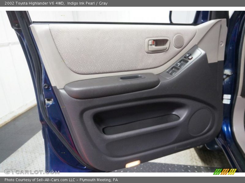 Indigo Ink Pearl / Gray 2002 Toyota Highlander V6 4WD