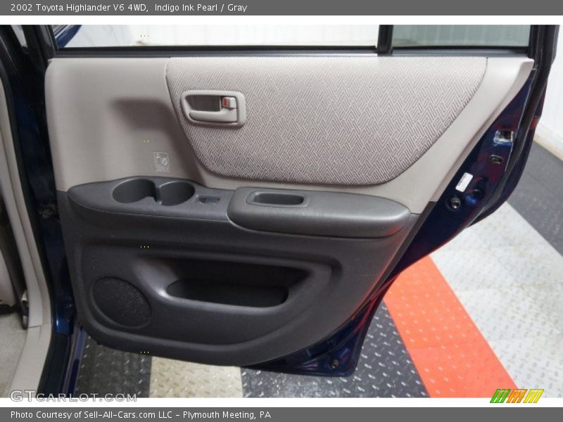 Indigo Ink Pearl / Gray 2002 Toyota Highlander V6 4WD