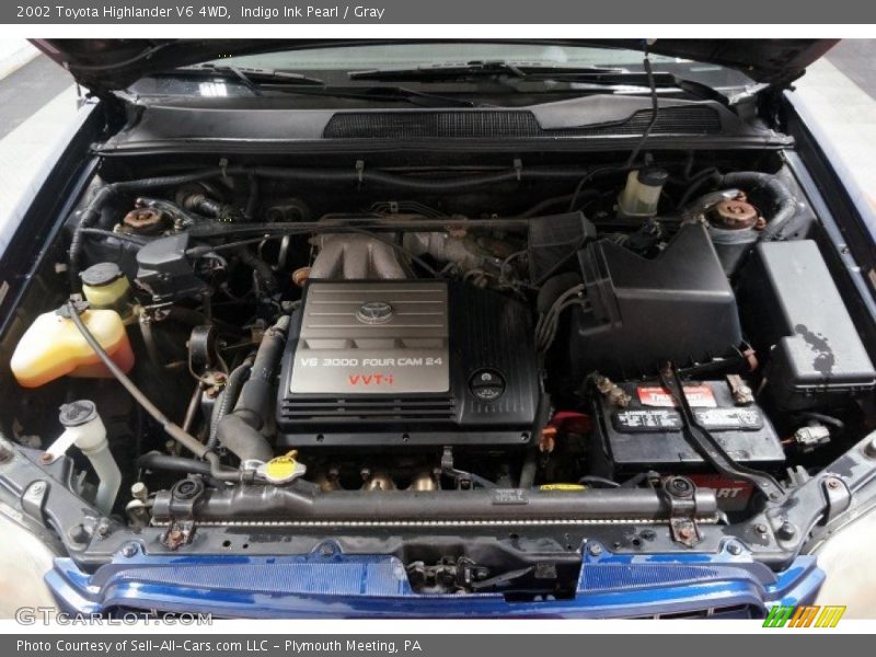 Indigo Ink Pearl / Gray 2002 Toyota Highlander V6 4WD