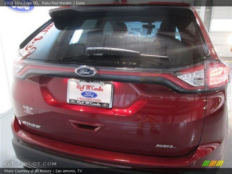 Ruby Red Metallic / Dune 2015 Ford Edge SEL