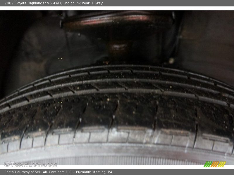 Indigo Ink Pearl / Gray 2002 Toyota Highlander V6 4WD