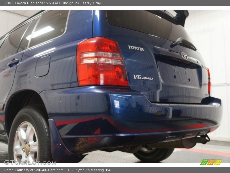 Indigo Ink Pearl / Gray 2002 Toyota Highlander V6 4WD