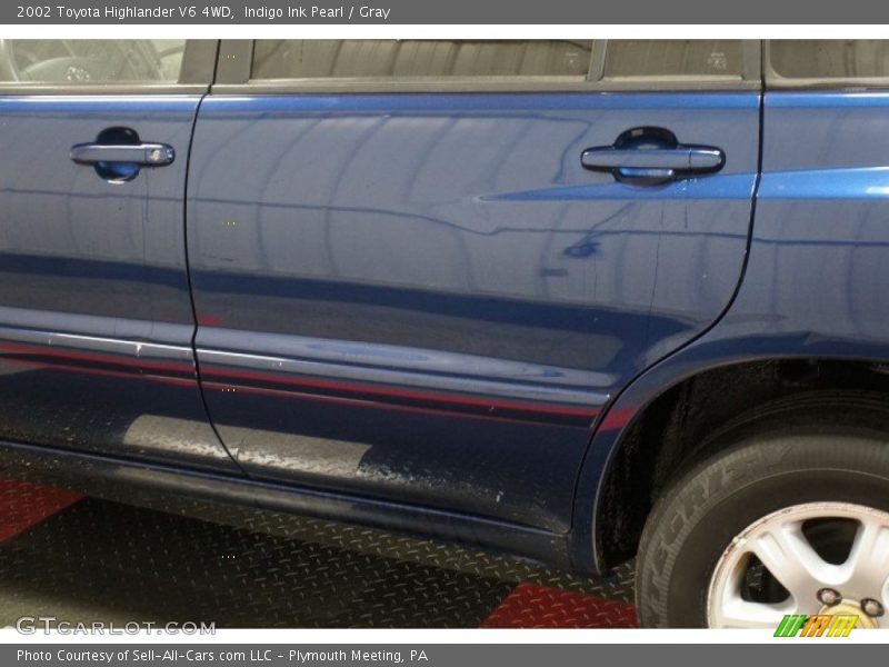 Indigo Ink Pearl / Gray 2002 Toyota Highlander V6 4WD