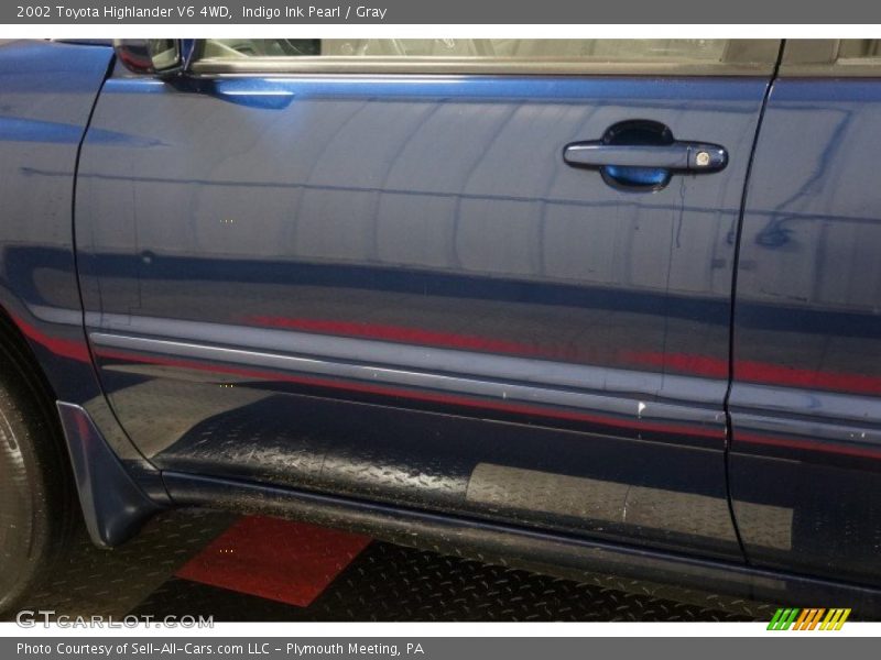 Indigo Ink Pearl / Gray 2002 Toyota Highlander V6 4WD
