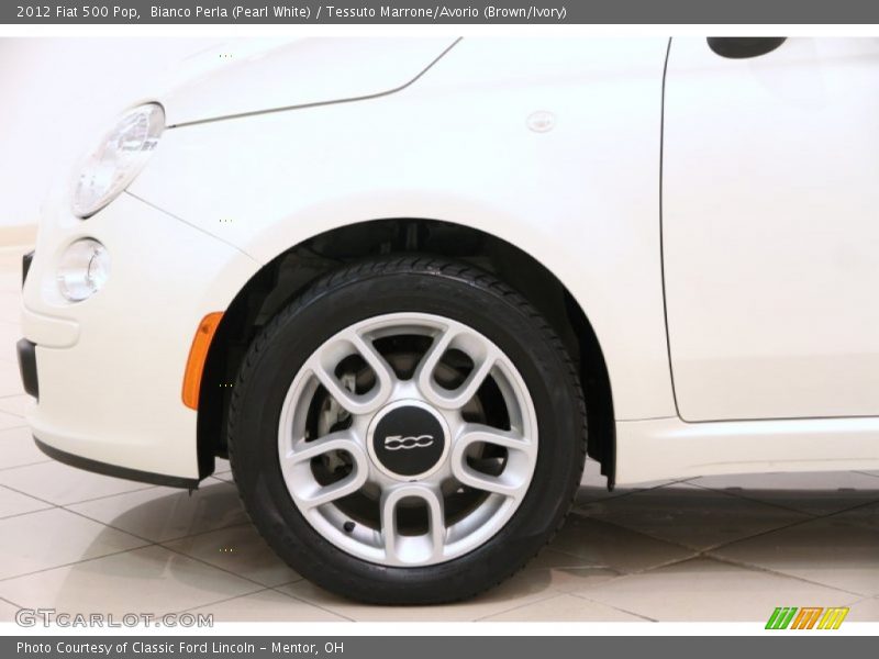Bianco Perla (Pearl White) / Tessuto Marrone/Avorio (Brown/Ivory) 2012 Fiat 500 Pop