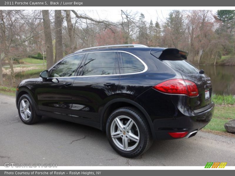 Black / Luxor Beige 2011 Porsche Cayenne S