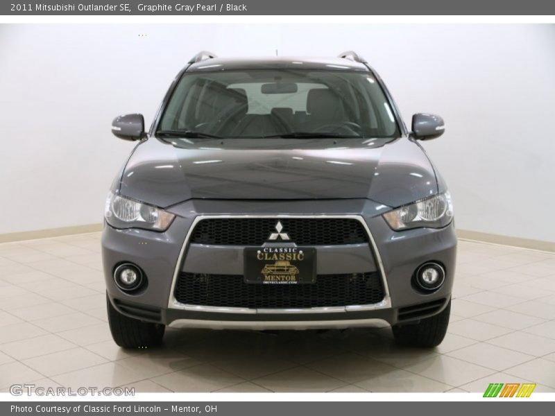 Graphite Gray Pearl / Black 2011 Mitsubishi Outlander SE