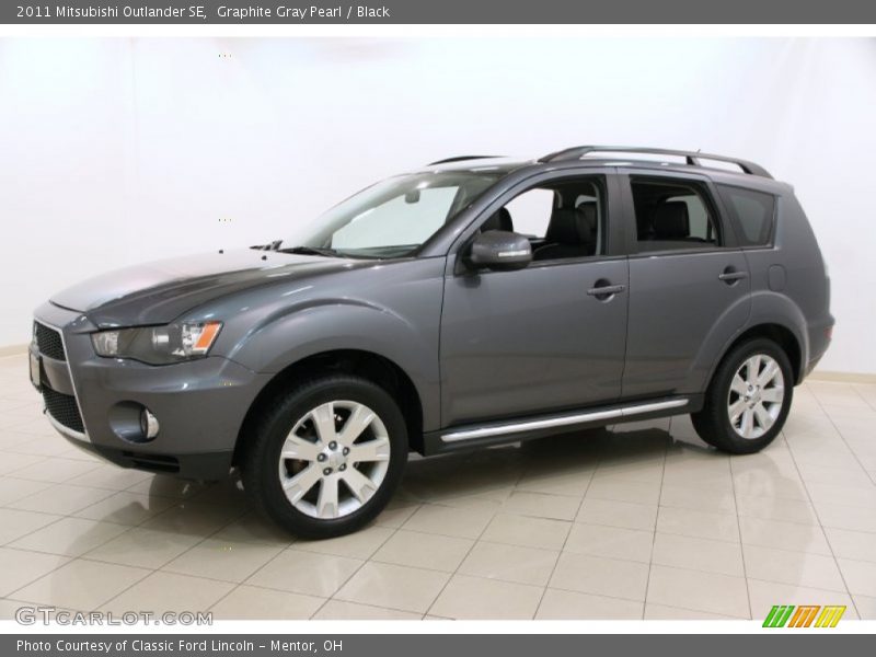 Graphite Gray Pearl / Black 2011 Mitsubishi Outlander SE