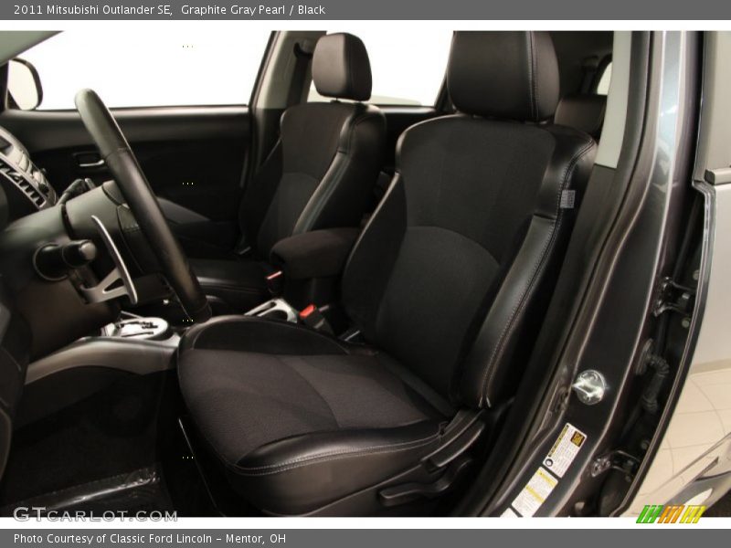 Graphite Gray Pearl / Black 2011 Mitsubishi Outlander SE