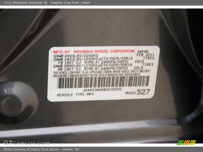 Graphite Gray Pearl / Black 2011 Mitsubishi Outlander SE
