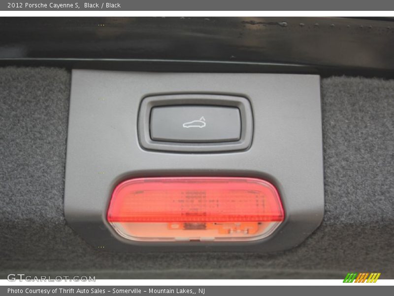 Black / Black 2012 Porsche Cayenne S