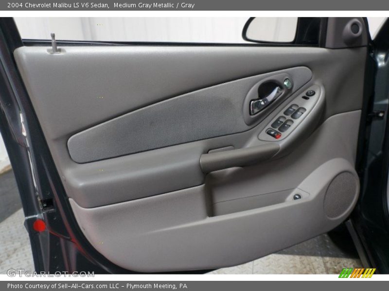 Medium Gray Metallic / Gray 2004 Chevrolet Malibu LS V6 Sedan