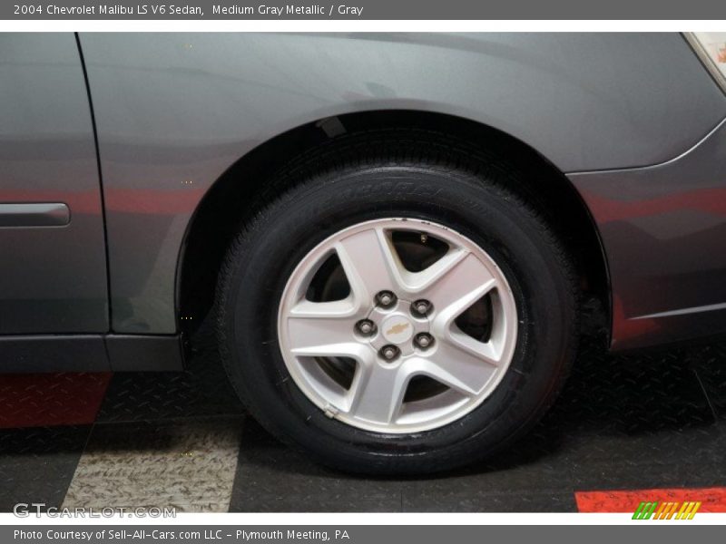 Medium Gray Metallic / Gray 2004 Chevrolet Malibu LS V6 Sedan