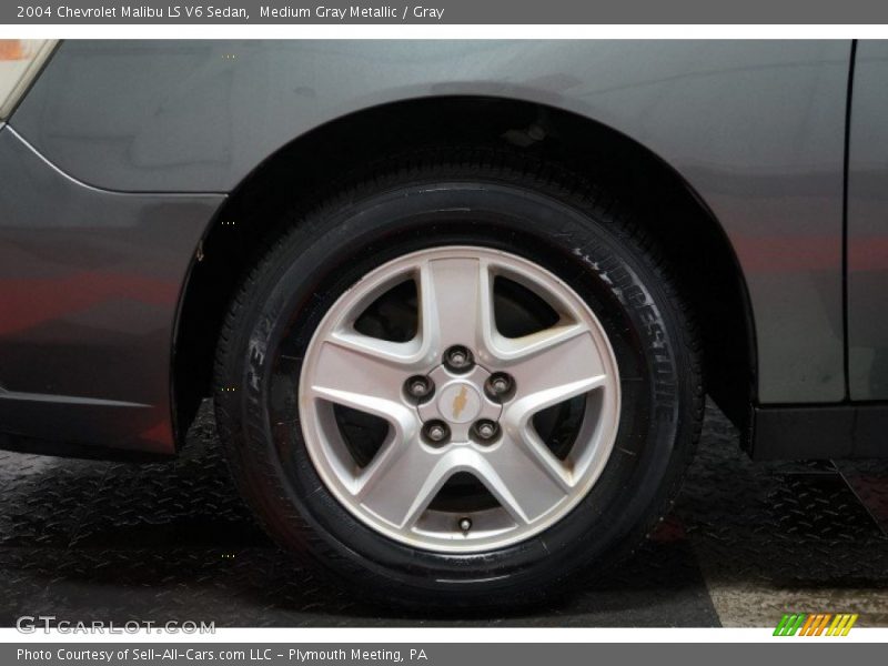 Medium Gray Metallic / Gray 2004 Chevrolet Malibu LS V6 Sedan