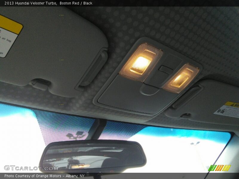 Boston Red / Black 2013 Hyundai Veloster Turbo