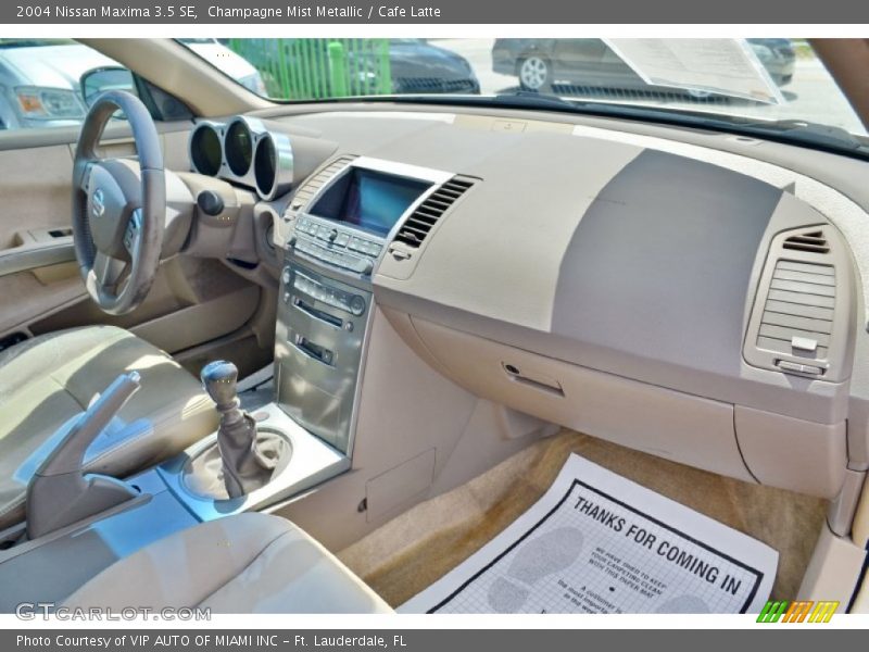 Champagne Mist Metallic / Cafe Latte 2004 Nissan Maxima 3.5 SE