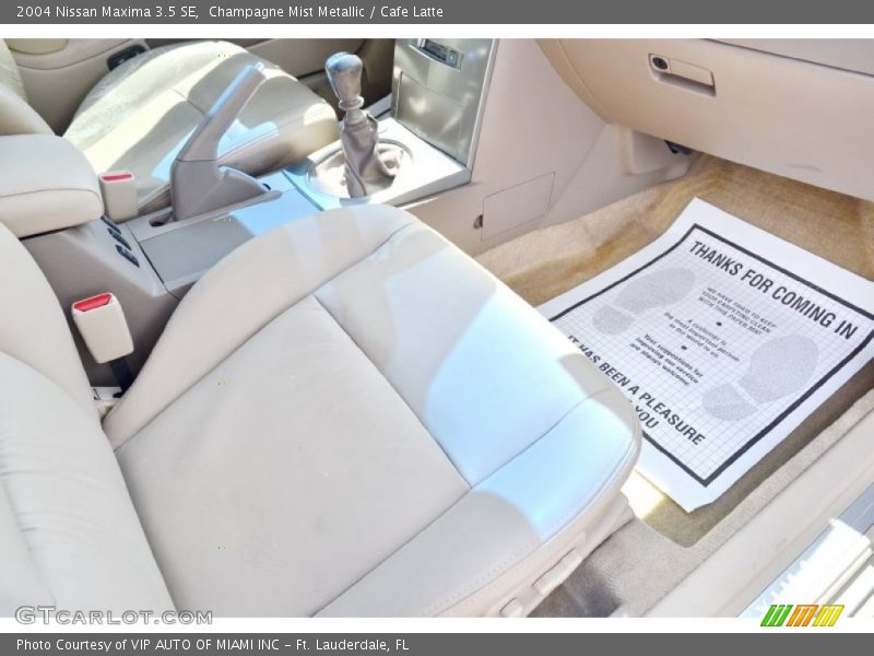 Champagne Mist Metallic / Cafe Latte 2004 Nissan Maxima 3.5 SE