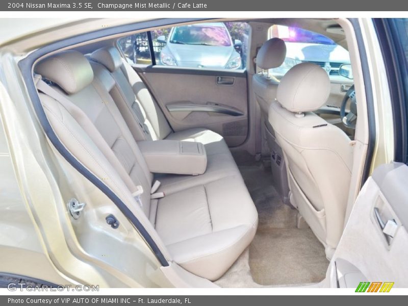 Champagne Mist Metallic / Cafe Latte 2004 Nissan Maxima 3.5 SE