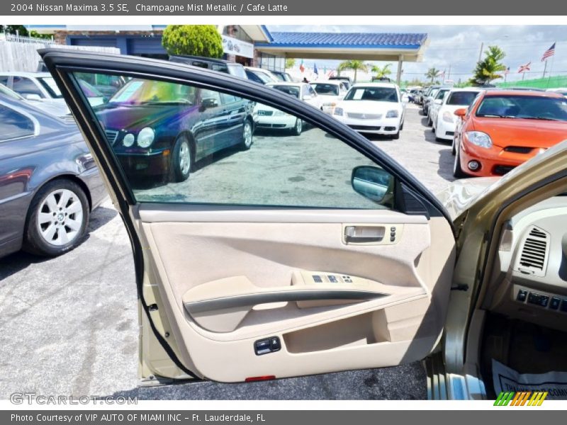 Champagne Mist Metallic / Cafe Latte 2004 Nissan Maxima 3.5 SE