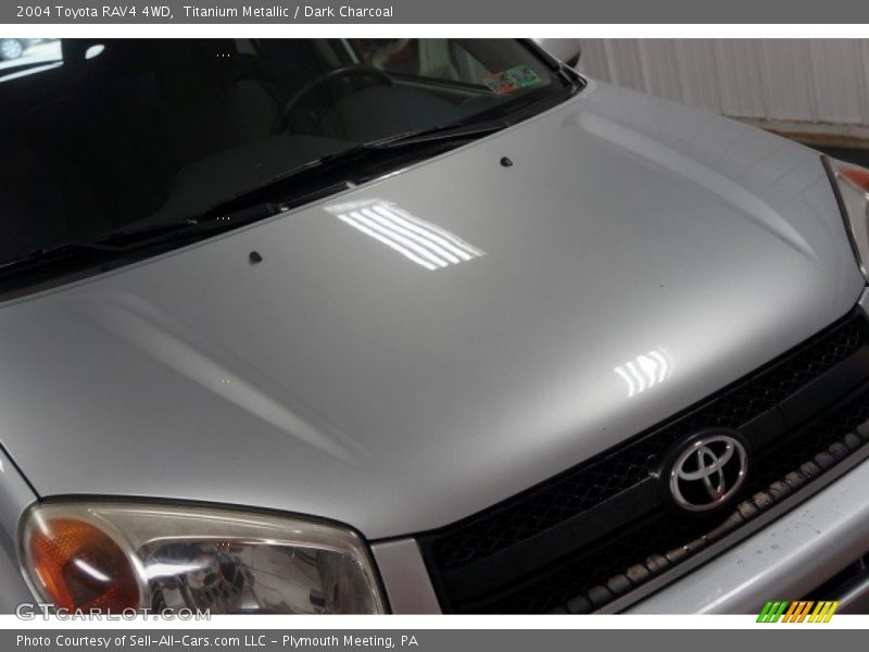 Titanium Metallic / Dark Charcoal 2004 Toyota RAV4 4WD