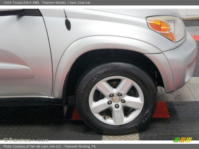 Titanium Metallic / Dark Charcoal 2004 Toyota RAV4 4WD