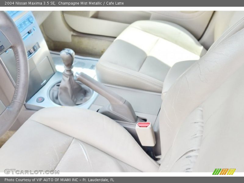 Champagne Mist Metallic / Cafe Latte 2004 Nissan Maxima 3.5 SE