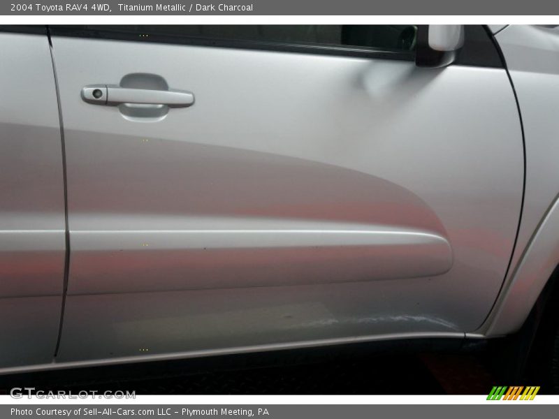 Titanium Metallic / Dark Charcoal 2004 Toyota RAV4 4WD