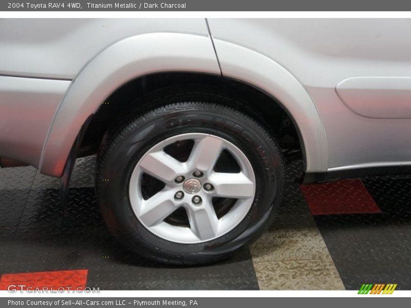 Titanium Metallic / Dark Charcoal 2004 Toyota RAV4 4WD