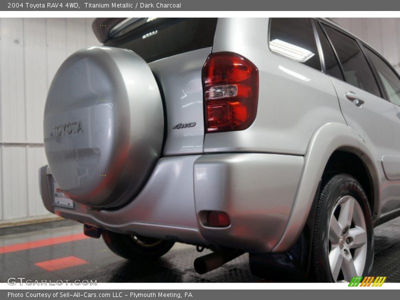 Titanium Metallic / Dark Charcoal 2004 Toyota RAV4 4WD