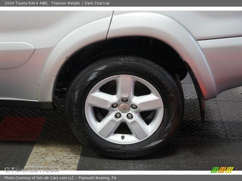 Titanium Metallic / Dark Charcoal 2004 Toyota RAV4 4WD