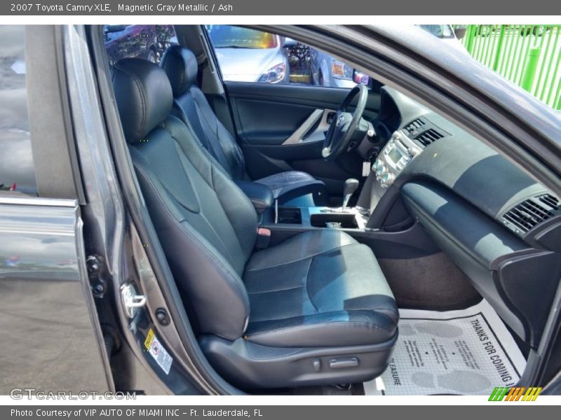 Magnetic Gray Metallic / Ash 2007 Toyota Camry XLE