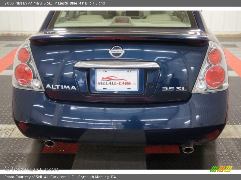 Majestic Blue Metallic / Blond 2005 Nissan Altima 3.5 SL