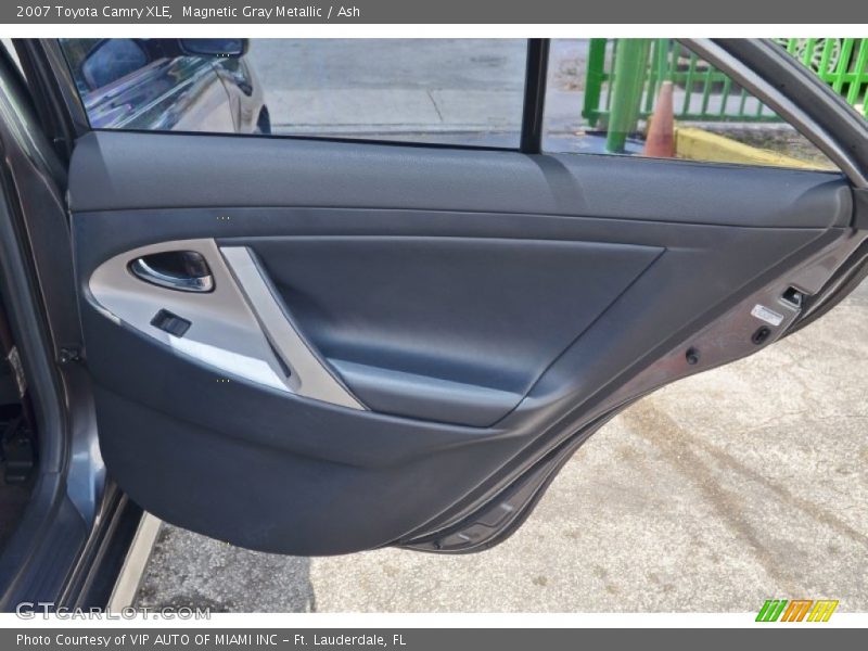 Magnetic Gray Metallic / Ash 2007 Toyota Camry XLE